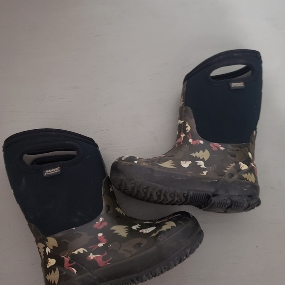 Bogs Shoes Boys Bog Snow Boots Size 9 Poshmark